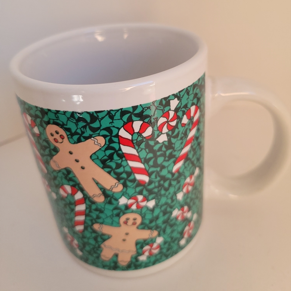 Holiday Coffee Mug Gingerbread Man and Candy Cane Mug Cup 10 oz. Festive